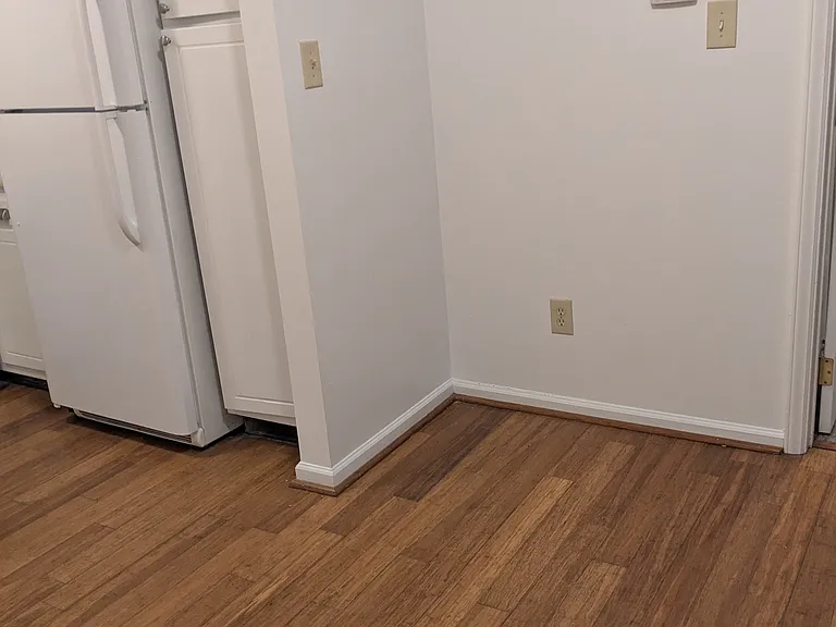716 Crown Ct #B — Photo 5