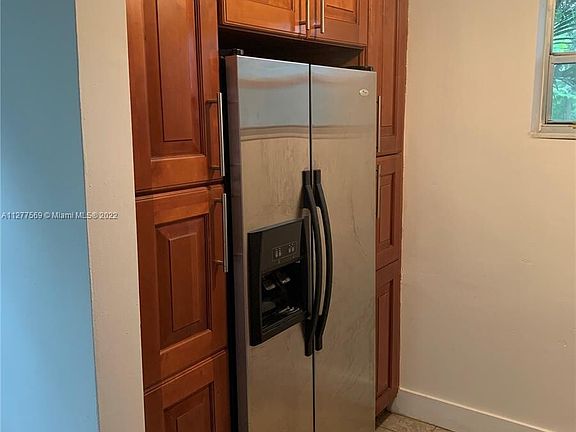4th image of 1606 Salzedo St APT 4