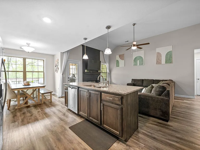 757 Tidwell Dr — Photo 10