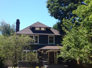 945 13th Ave E, Seattle, WA 98102