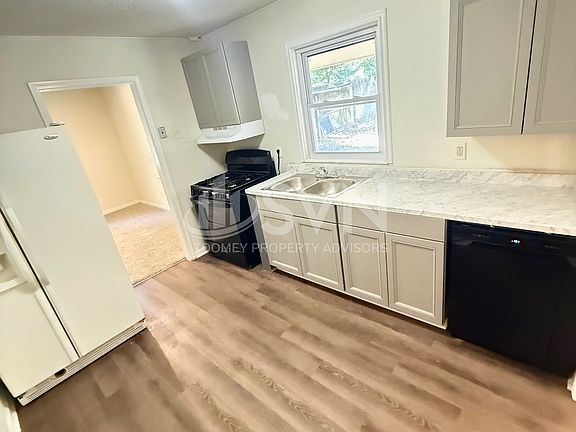 2nd image of 1616 Gilda Cir