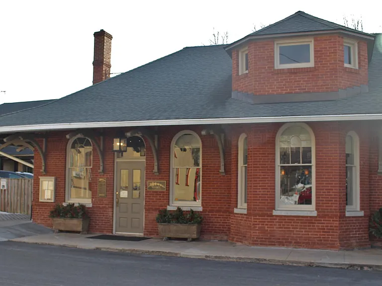 154 Fairfield Dr #C — Photo 33