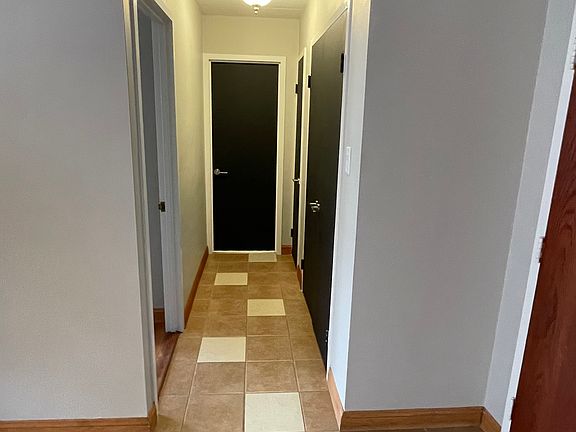 4th image of 2025 W Granville Ave APT 210