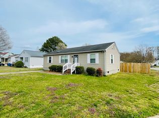 900 Charlotte Dr, Newport News, VA 23601
