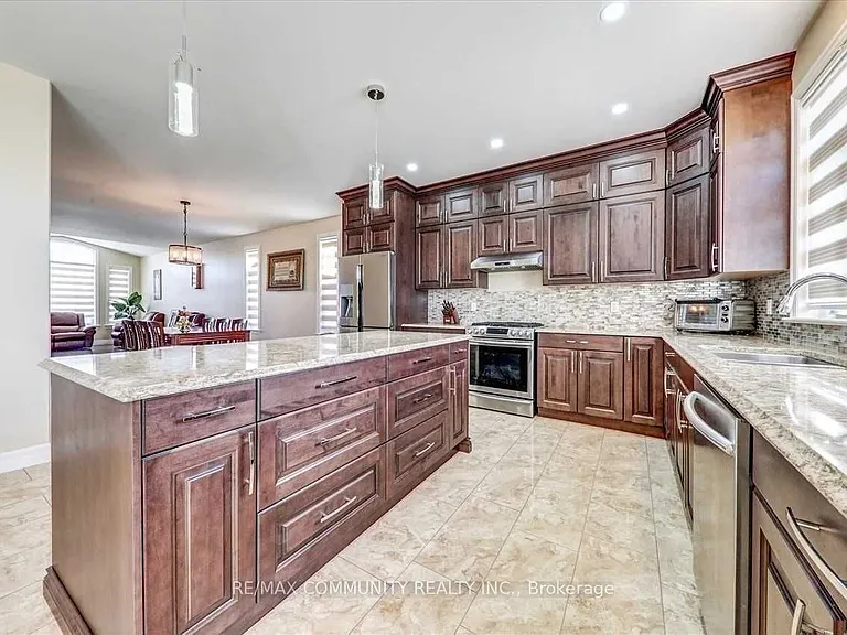 23 Blossom Ct — Photo 8