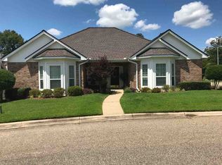 200 Millpond Dr, Longview, TX 75604