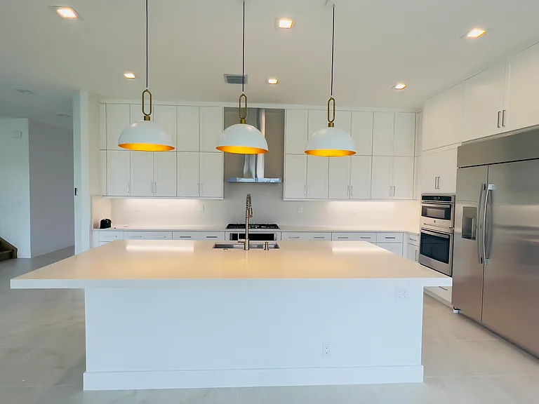 20471 Southernwood Ave — Photo 14