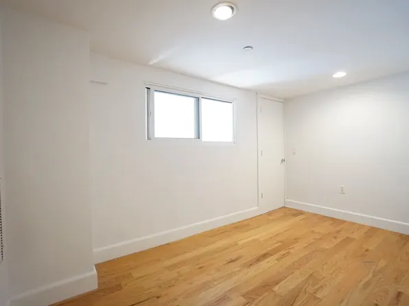 42 Meserole Street image 8 of 8