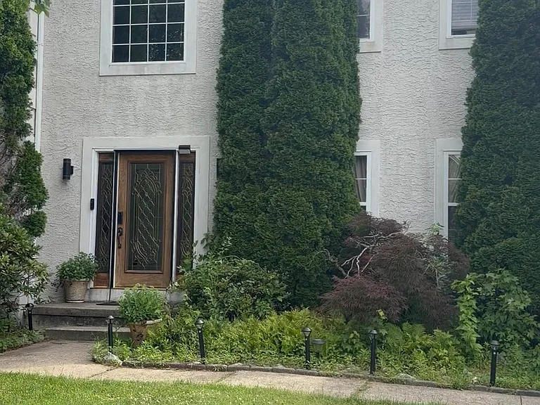 Clear Creek Dr — Photo 1