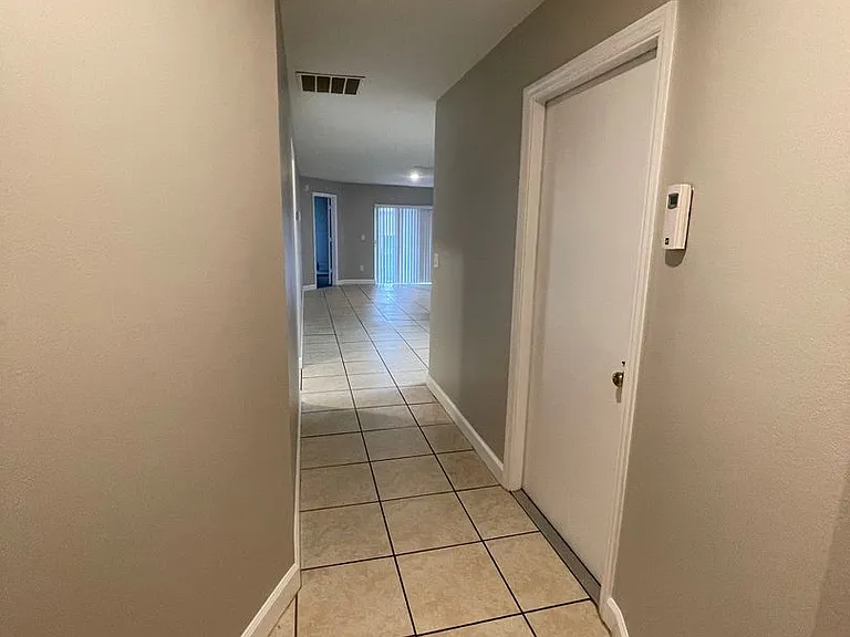 2608 Icabod Ct — Photo 3
