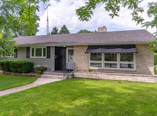 1004 Reed Ave, Manitowoc, WI 54220