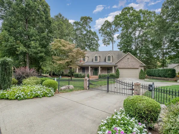 2530 Cherry Ln, Denver, NC 28037