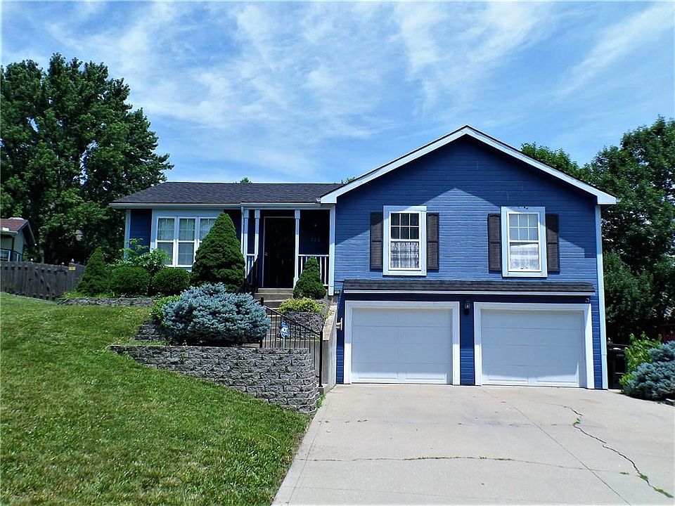1st image of 126 Parkview Ct