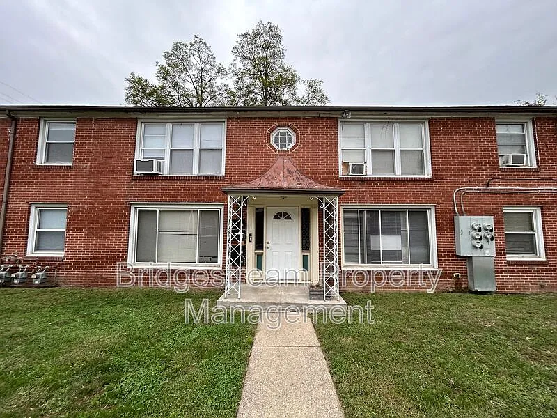 1317 Salem Ave #2
