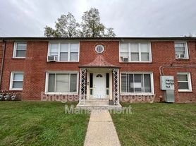 1317 Salem Ave