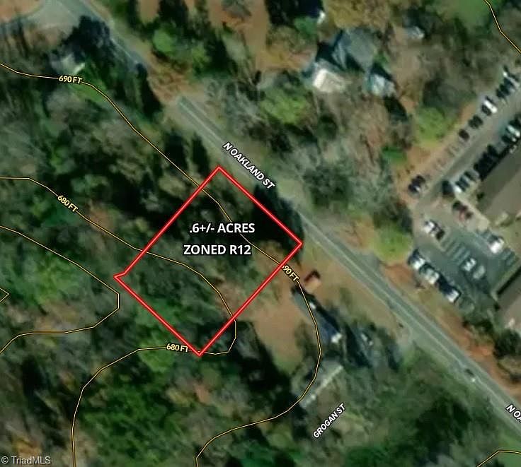 2nd image of 300 N Oakland Ave