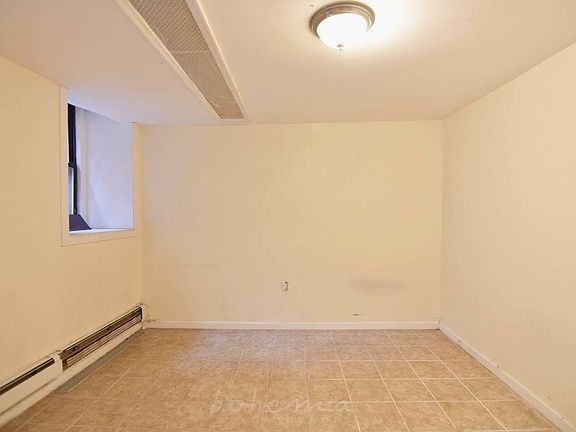 5th image of 12 Pinehurst Ave #Bsmt