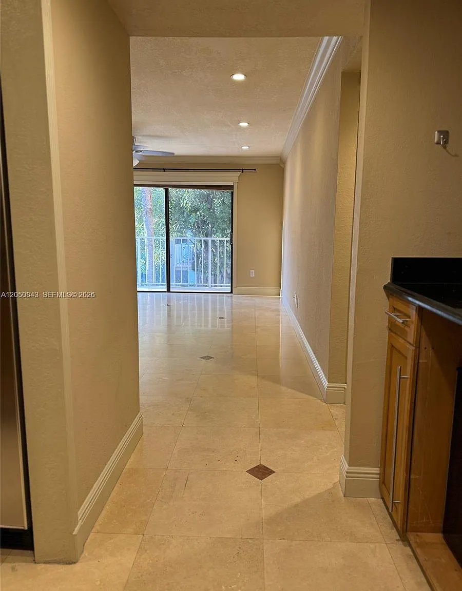 Wisperwood Village Condo — Photo 2