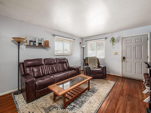 4th image of 1834 Pannell Ave