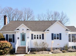 122 Rockingham Ave, Lowell, MA 01851