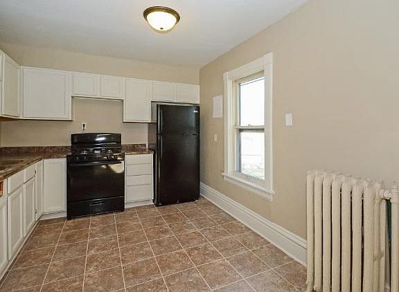 4th image of 134 Maria Ave #2