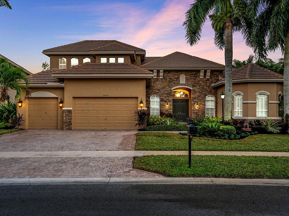 1st image of 10550 Versailles Blvd