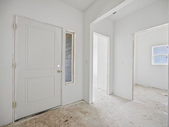 2nd image of 208 Scott Rd
