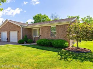403 River Valley Dr, Marine City, MI 48039