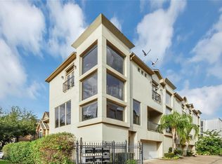1214B Birdsall St, Houston, TX 77007