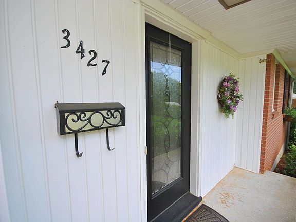 2nd image of 3427 Landon St #12
