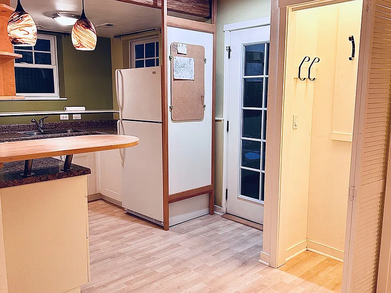 10749 Palatine Ave N #BASEMENT — Photo 3
