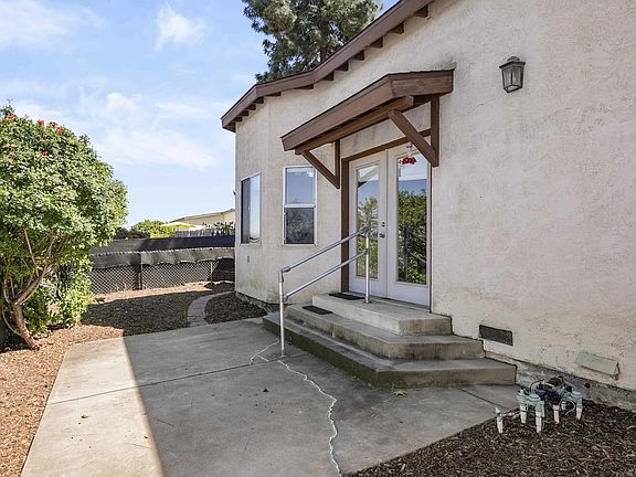 4th image of 3237 S Bonita St