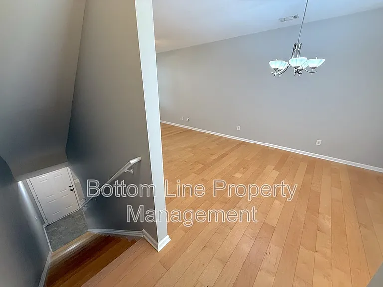 1131 Ilana Ct — Photo 5
