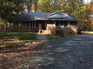 7142 Rogues Rd, Nokesville, VA 20181