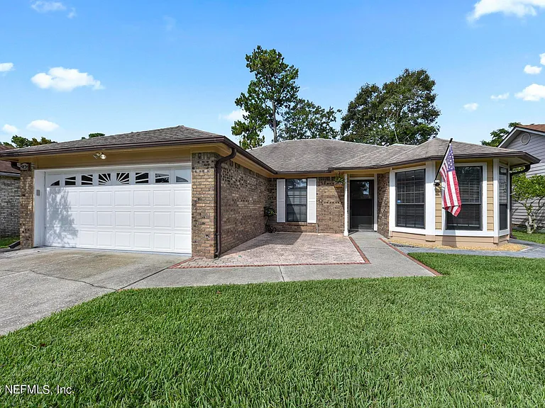 9126 Trevi Cir W — Photo 1
