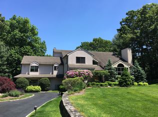6 Piping Brook Ln, Bedford, NY 10506