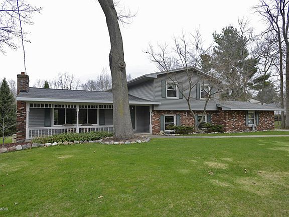 2nd image of 152 Wheaton Ave