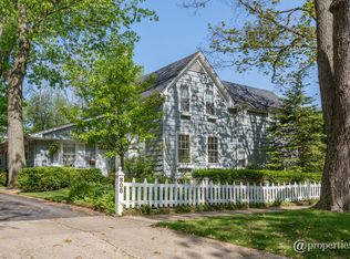 808 Rice St, Highland Park, IL 60035