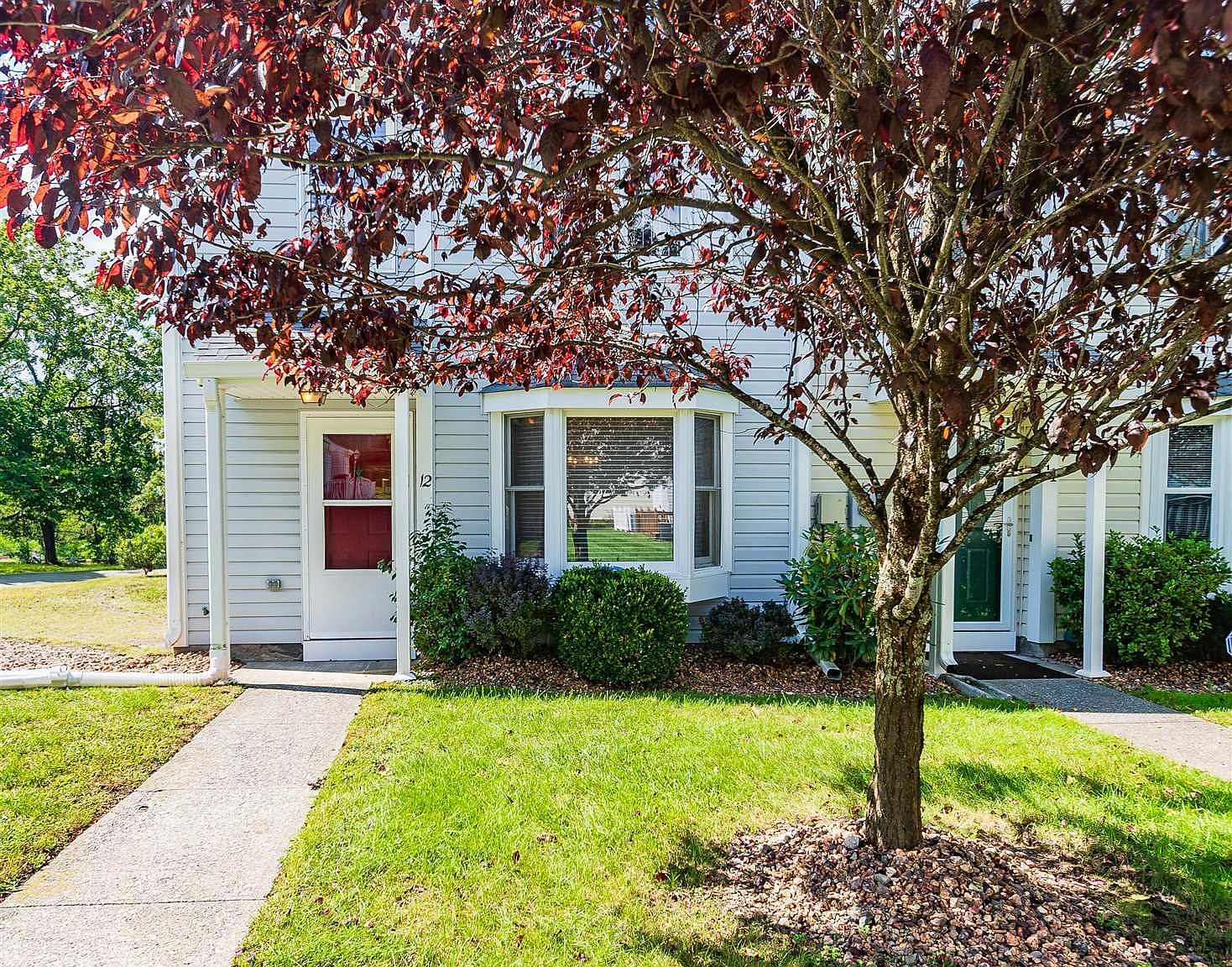 12 Mews Ct, Fishkill, NY 12524 Zillow