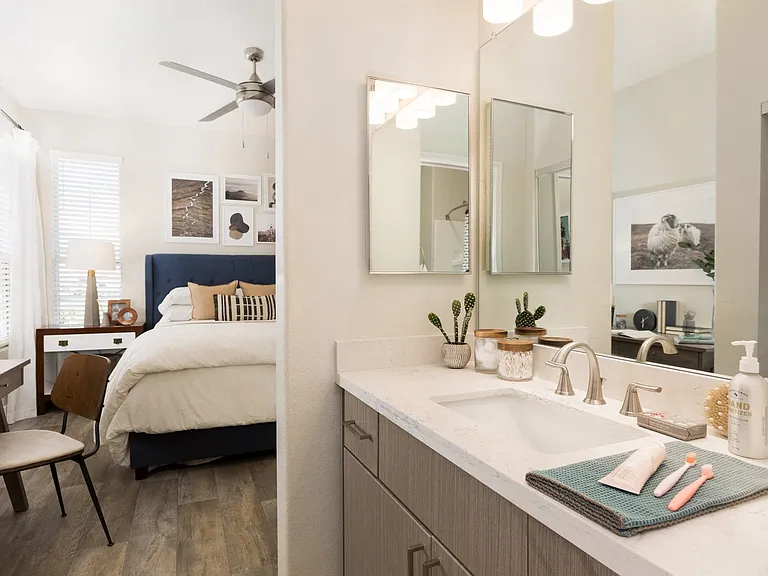 ORA Apartments — Photo 12
