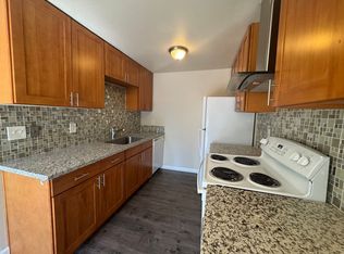 4650-4702 SW Luradel St #9, Portland, OR 97219