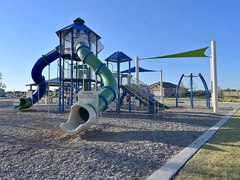 15508 Putney Way — Photo 34