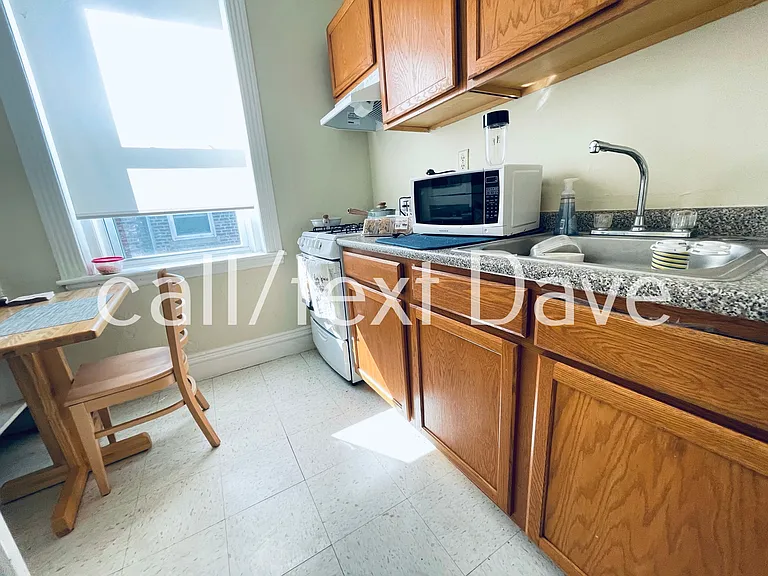 46 Gardner St #1 — Photo 8