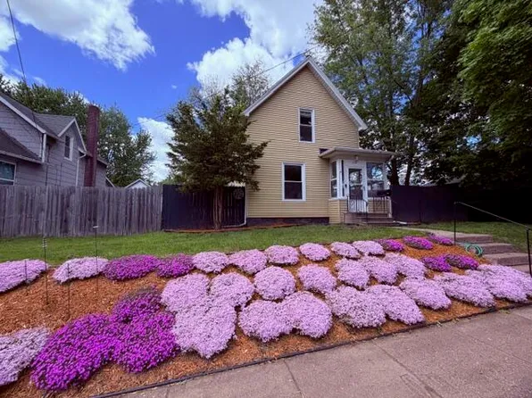 228 N Thompson St, Jackson, MI 49202