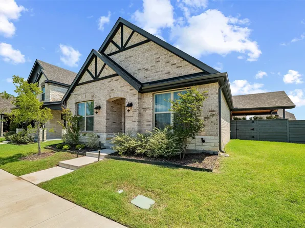 1704 Elise Ln, Aubrey, TX 76227
