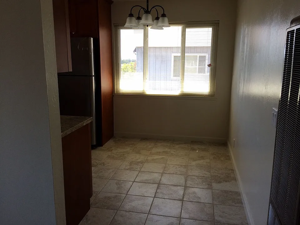 1608 5th Ave