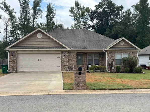 153 Meadow Dr, Beebe, AR 72012