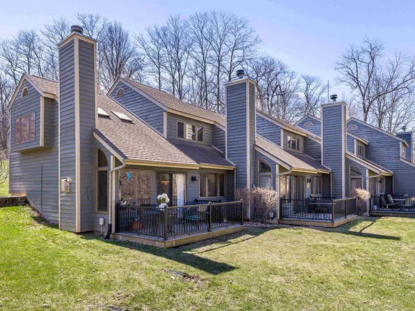 23 Valleywood Ln, Galena, IL 61036