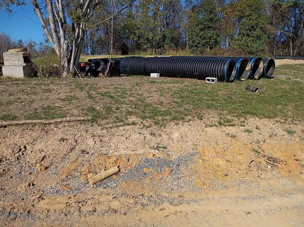 137 Jackson Dr, Daleville, VA 24083