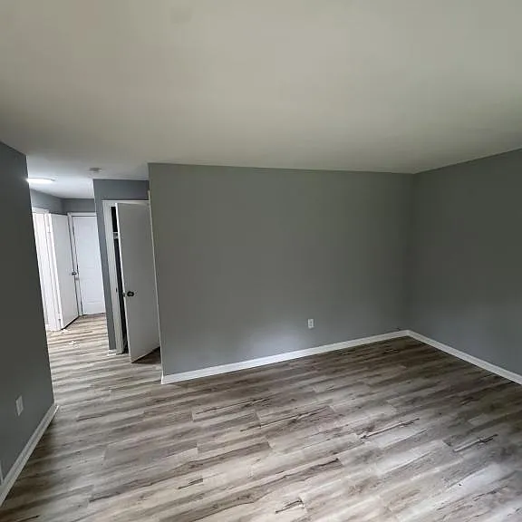 2085 Cosmos Dr — Photo 2